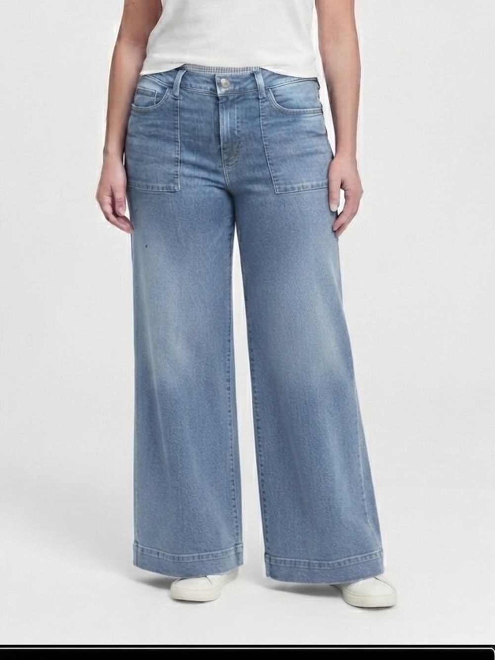 Lei Sofia Hipster Flare Women's Light Blue Jeans Size 15